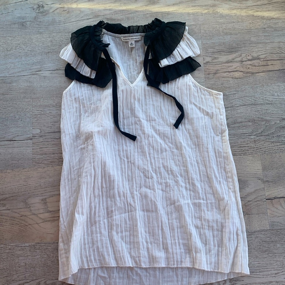 Banana Republic blouse size M shirt